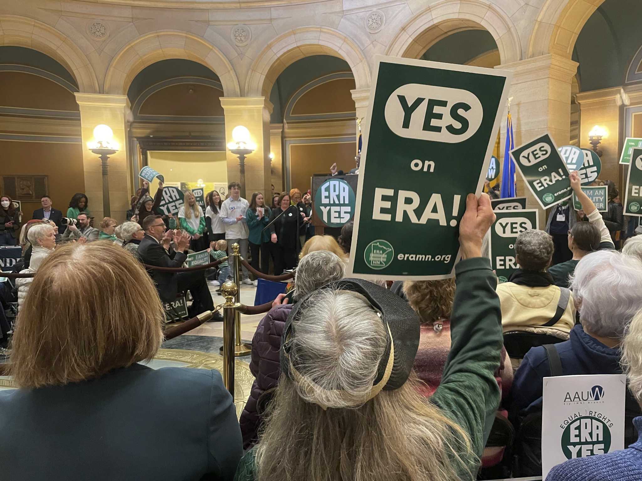 Minnesota lawmakers debate constitutional amendment to protect abortion and LGBTQ rights