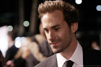 Joseph Fiennes