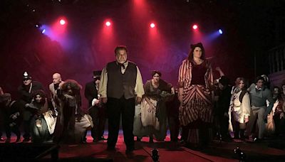 Stunning set, performances make for bloody fun in Monticello's 'Sweeney Todd' | Review