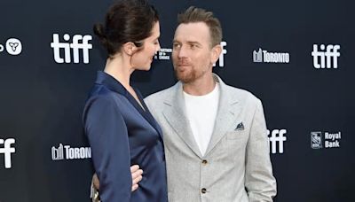 Ewan McGregor explica por qué necesitó un coordinador para grabar escenas de sexo con su mujer Elizabeth Winstead
