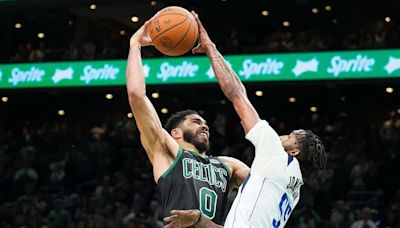 Like ‘Matrix’ vs. LeBron James in 2011, Mavs’ Derrick Jones Jr. giving Jayson Tatum fits