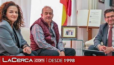 Valverde estudiará la posibilidad de que la Diputación de Ciudad Real adquiera el archivo fotográfico de Manuel Herrera Piña