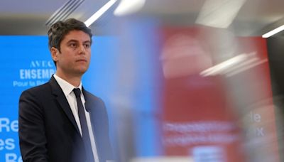 🔴 Législatives en direct : à J-4, Gabriel Attal poursuit sa course de fond