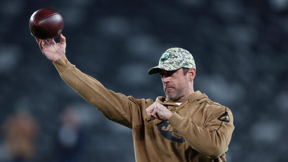 Jets' Aaron Rodgers 'has no restrictions' and is 'doing everything' in OTAs