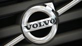 Volvo Cars shares dip after Q1 operating income misses estimates By Investing.com