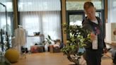 Reportage aus Herzogenaurach - Während ich einen Blick ins DFB-Camp erhasche, bewässert Kimmich einen Bonsai-Baum