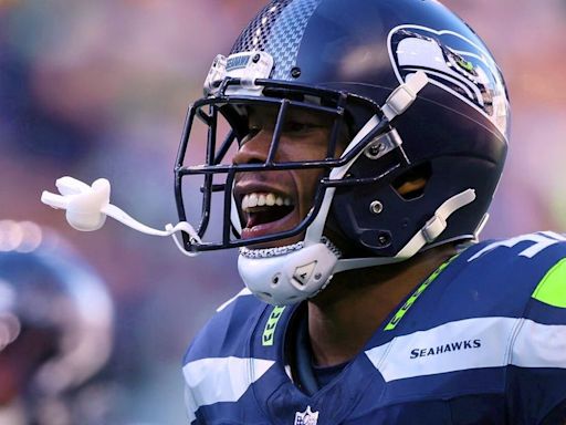 Seahawks open up cap space in deal with Michael Jackson | Notebook