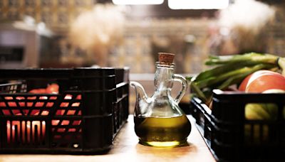 Dementia: How daily doses of olive oil can help lower mortality risk