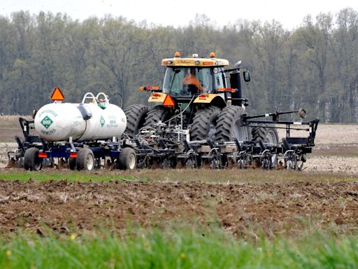 With 'record droughts' in income predicted, Ohio farmers look to new markets for ethanol