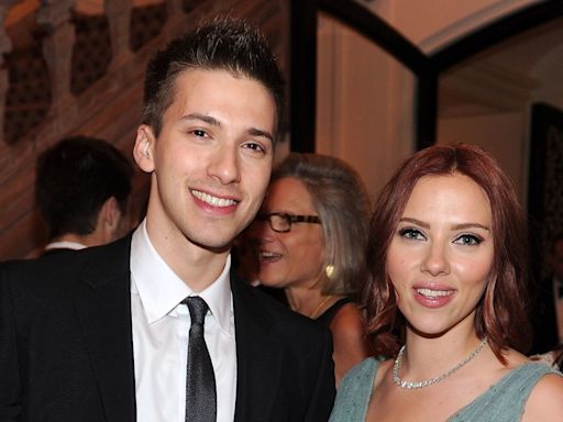 Scarlett Johansson to Alanis Morrisette: Celebrities with twins you never knew about