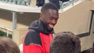 Tomori reacts to AC Milan supporter's X-rated Southgate chant