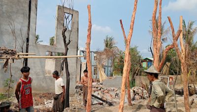 A Myanmar Rebel Group Is Accused of Persecuting Rohingya