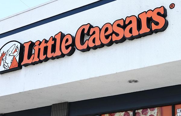 2 injured after shooting at Detroit-area Little Caesars restaurant