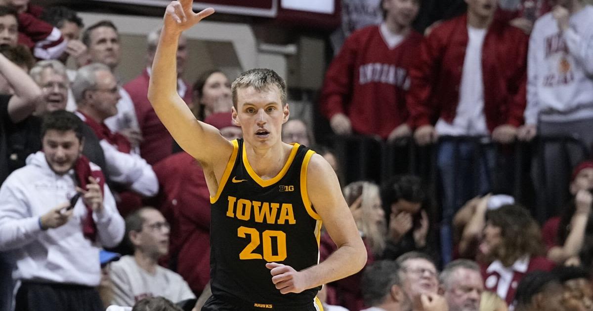 Hawkeyes: Sandfort goes with his gut in returning to Iowa