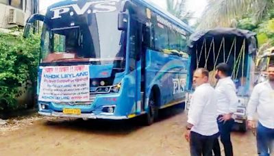 Mumbai: Bus owners protest against faulty Ashok Leyland model