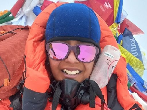 Meet 16-Year-Old Kaamya Karthikeyan, Who Has Become The Youngest Indian To Conquer Mt Everest