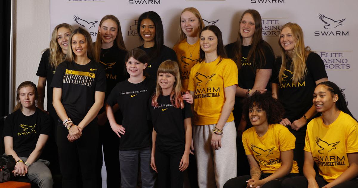 Photos: Hawkeye women's basketball team visits Rhythm City