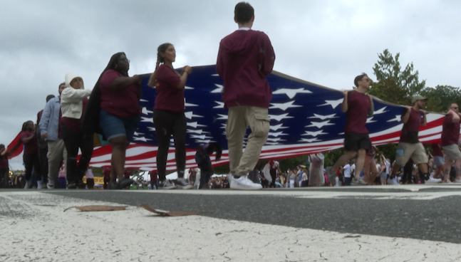 Thousands line up for annual National Memorial Day Parade