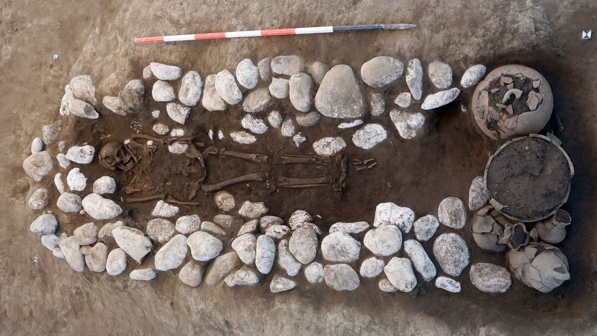 Iron Age necropolis that predates Rome unearthed near Naples