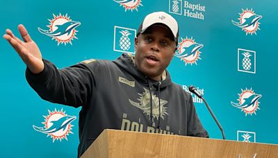 Why Day 2 of NFL draft is a sweet spot for Miami Dolphins, GM Chris Grier