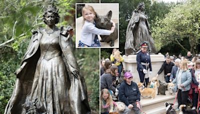 Historic moment first memorial statue to the late Queen is unveiled