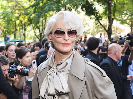 Drag queen Alexis Stone transforms into Devil Wears Prada’s Miranda Priestly for Paris Fashion Week