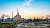 Türkiye's Thrace beckons visitors with iconic mosques, Roman bridges