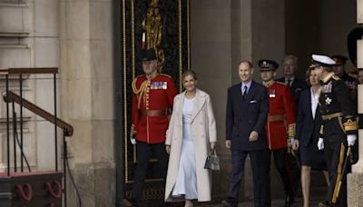 Los duques de Edimburgo presidieron el desfile de la Entente Cordiale