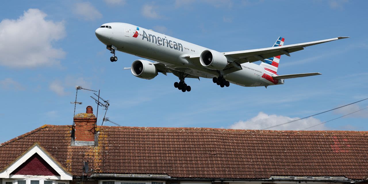 American Airlines Admits Business Travel Misfire; Shares Drop