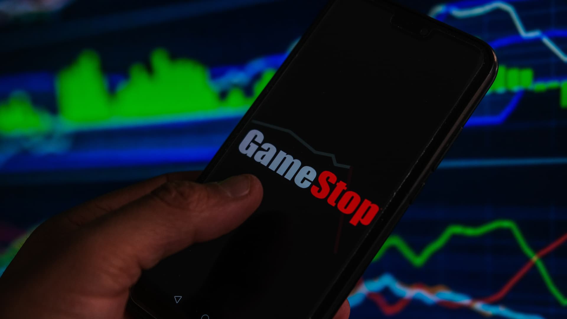 GameStop shares fall 20% after it files to sell additional stock, says first quarter sales dropped