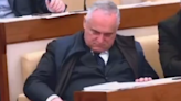 No es broma: ¡El dueño de la Lazio se duerme en el senado y tiene que despertarle De Laurentiis!