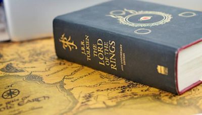 ¿Tienes un libro pendiente de Tolkien? Hoy es un buen día para leerlo