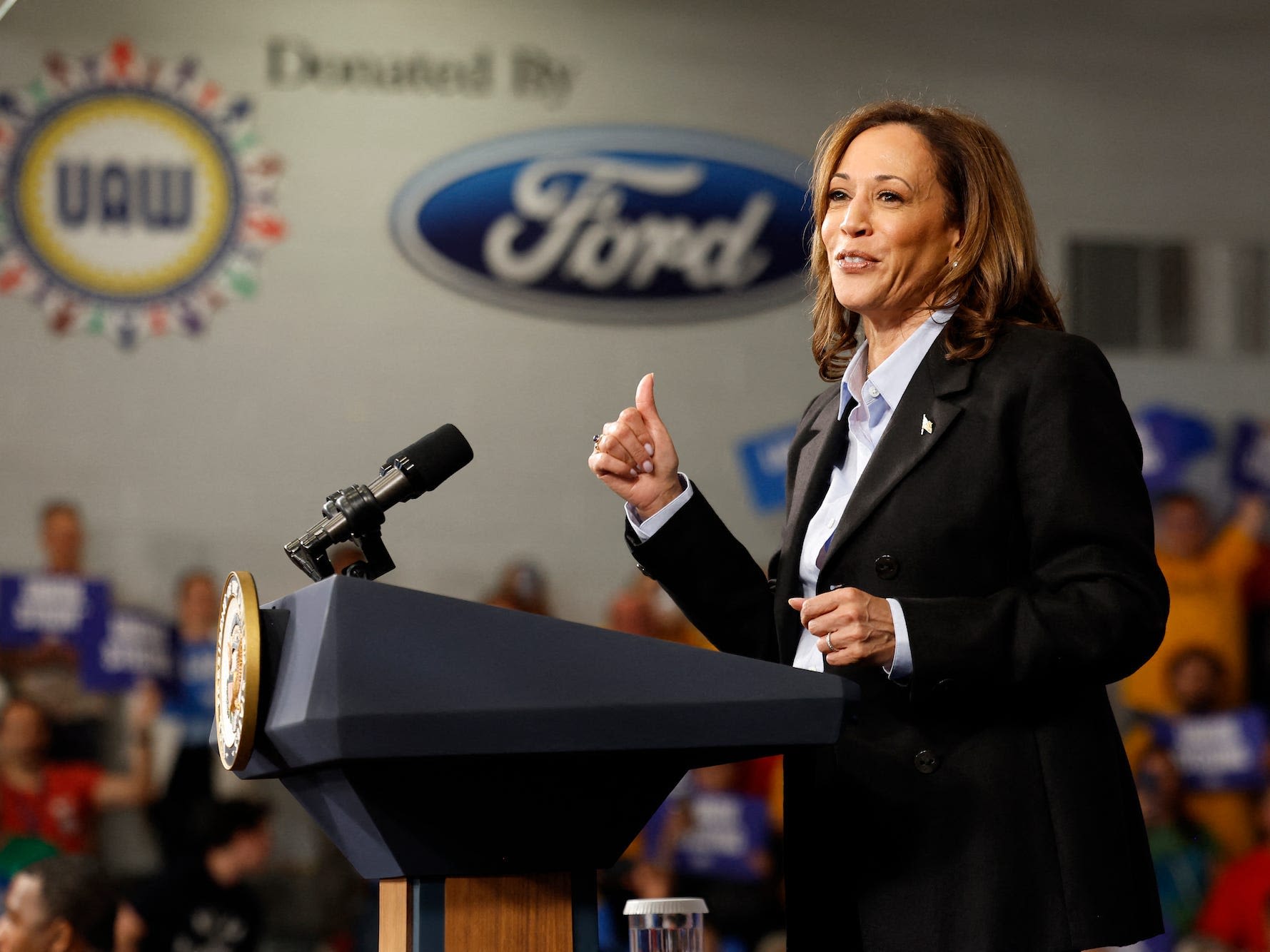 Kamala Harris has raised so much money that she's giving $25 million of it to other campaigns