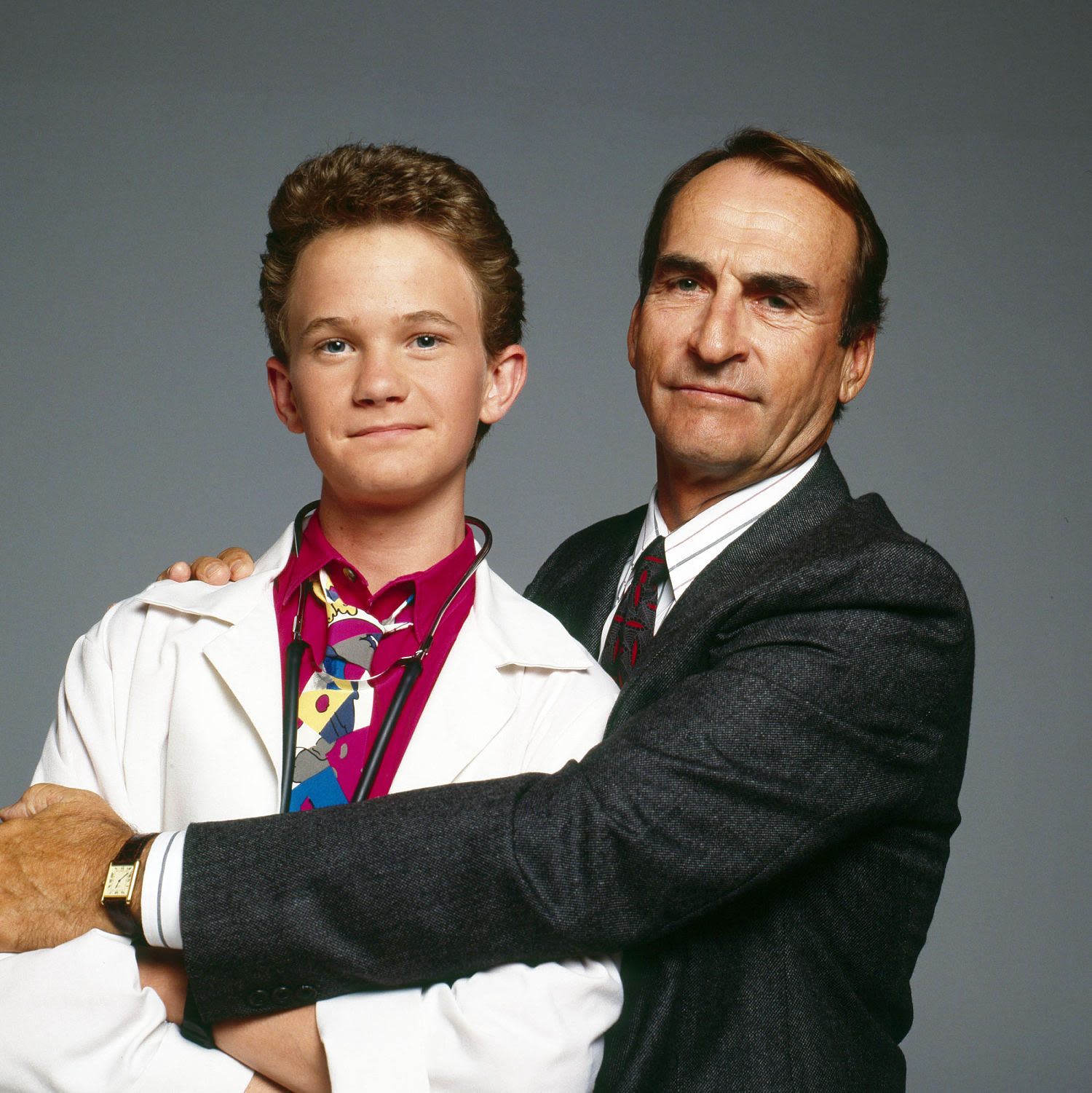 Neil Patrick Harris pays tribute after 'Doogie Howser' dad James B. Sikking dies at 90