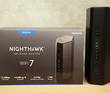 NETGEAR 夜鷹 NIGHTHAWK RS300 WiFi 7 路由器開箱評測分享：功能強大規格完整且外型時尚！