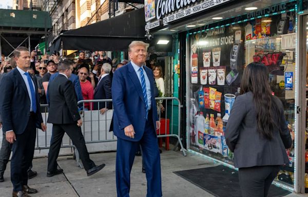 Trump rallies thousands in the South Bronx as he tries to woo his hometown