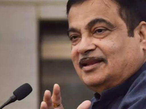 Road ministry to award contracts over Rs 3 lakh crore in three months: Nitin Gadkari