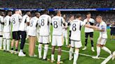 De pie el mundo del fútbol: la emotiva despedida del Real Madrid a Toni Kroos