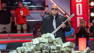 Tamayo wins the World Series of Poker in Las Vegas, earns $10 million and gold bracelet