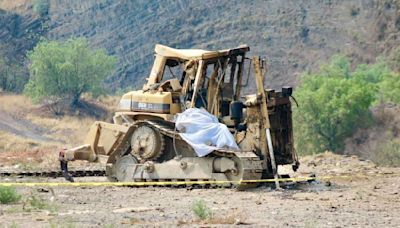 Fallece operador de máquina retroexcavadora tras explosión en mina