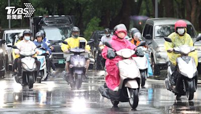 凱米颱風／今年首個颱風假！網回報「各縣市風雨」 這地反飆31度