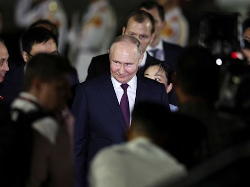 Putin no vio el debate presidencial de EE.UU. y Moscú no comentará un asunto "interno' de EE.UU.