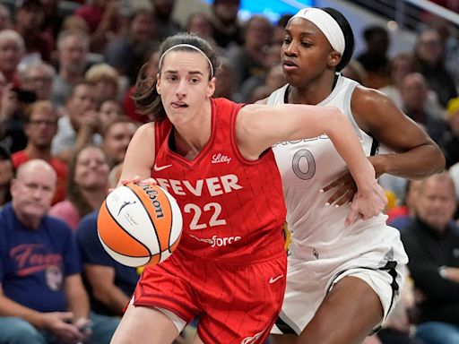 Caitlin Clark furious as offensive foul thwarts Fever's comeback attempt in loss to Aces