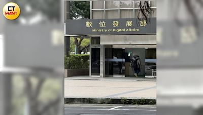 持散彈槍掃射數發部！ 槍手最後貼文曝：「爸，我對不起你」