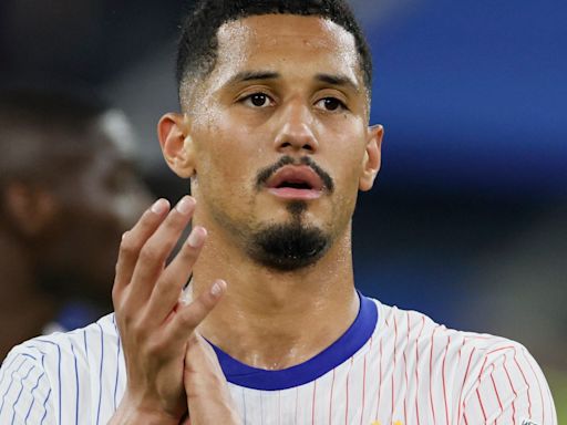 France star William Saliba ignoring his Arsenal team-mates at Euro 2024