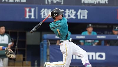 台鋼「煙火秀」4轟炸裂悍將主場！隊史首度4連勝