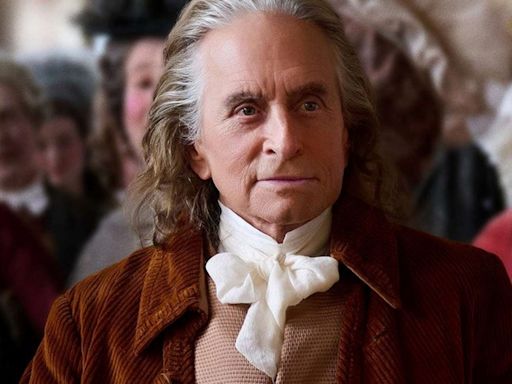 Michael Douglas dice que se inspiró en el billete de 100 dólares para ser Benjamin Franklin en una miniserie