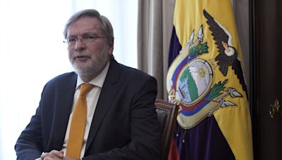 Ecuador defiende que el asalto a la embajada de México fue un acto "excepcional"