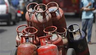 Amid LPG shortage in Manipur, distributors protest against disruptions and extortion by militants