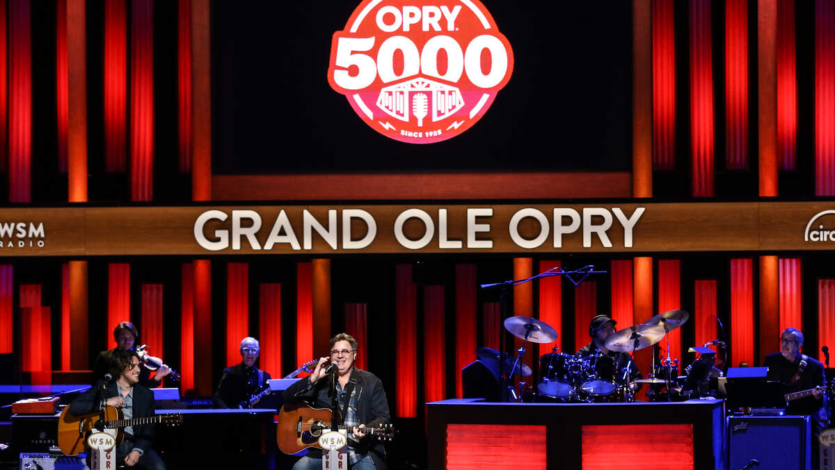 The Biggest Country Stars NOT in the Grand Ole Opry | 102.1 The Bull | Amy James